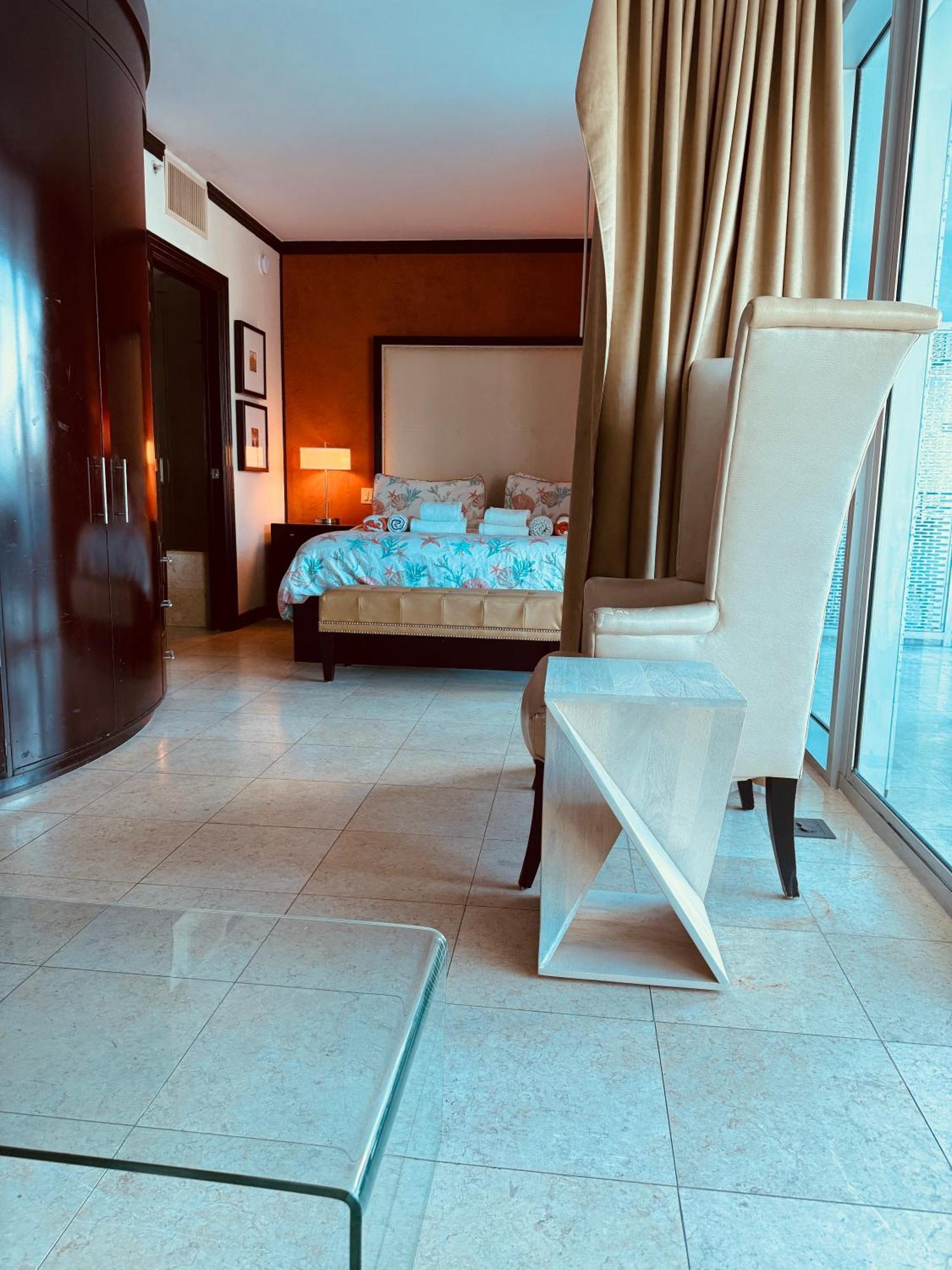 Apartment At De Soleil Hotel On Ocean Drive Miami Beach Esterno foto